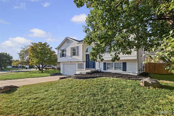 Property Photo:  43 Mallard Pointe Drive  MO 63368 