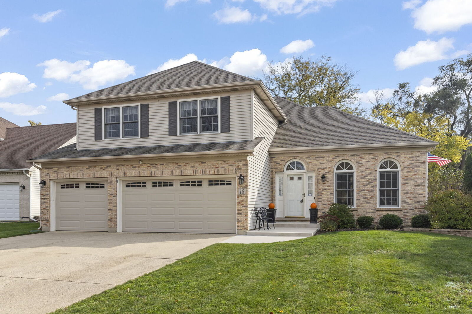 Property Photo:  18 Yukon Court  IL 60490 