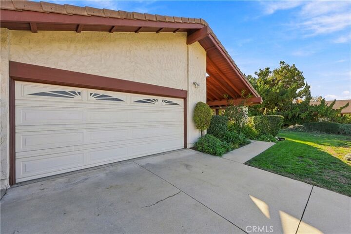 Property Photo:  2906 Fall River Circle  CA 91362 