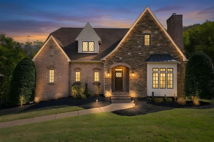 Property Photo:  1148 Stonebridge Park Dr  TN 37069 