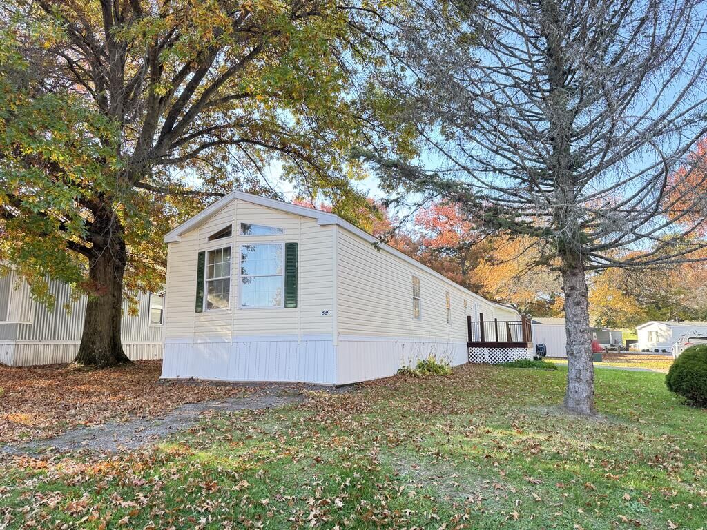 Property Photo:  59 Pin Oak Ln  PA 16947 