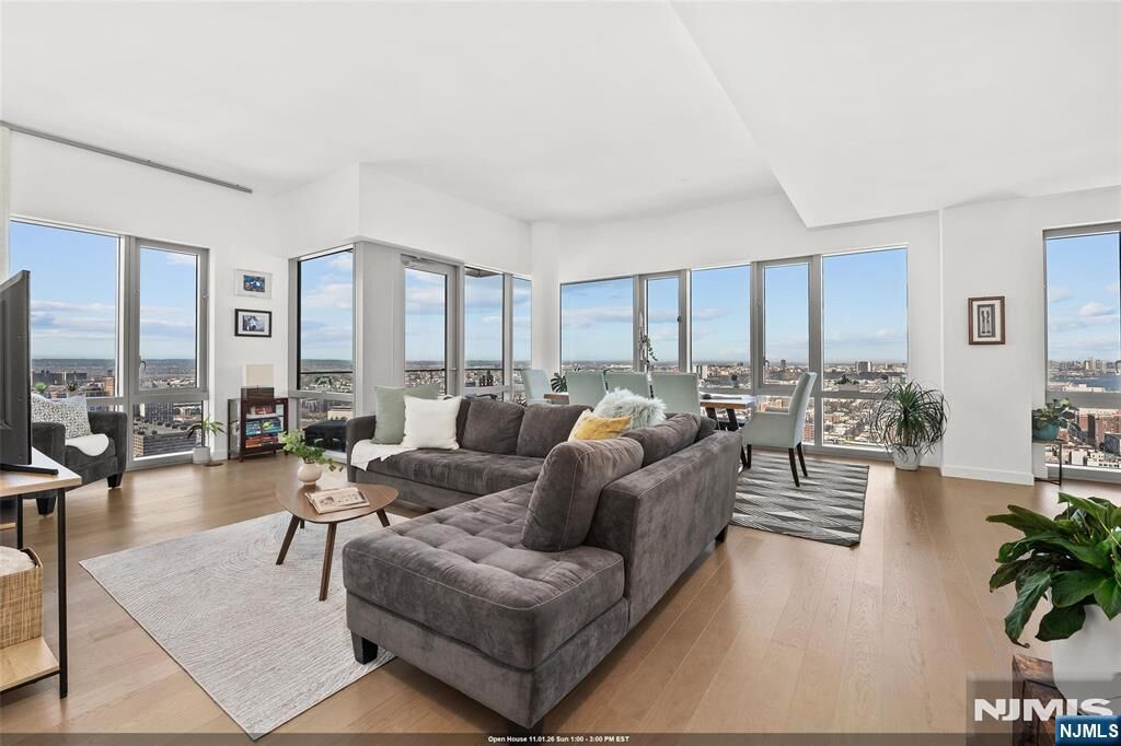 Property Photo: 75 Park Lane Ph-3701 NJ 07310