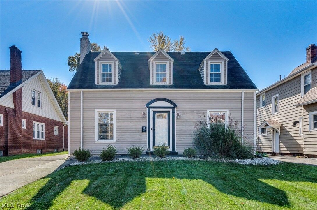 Property Photo:  47 Pinehurst Avenue  OH 44512 