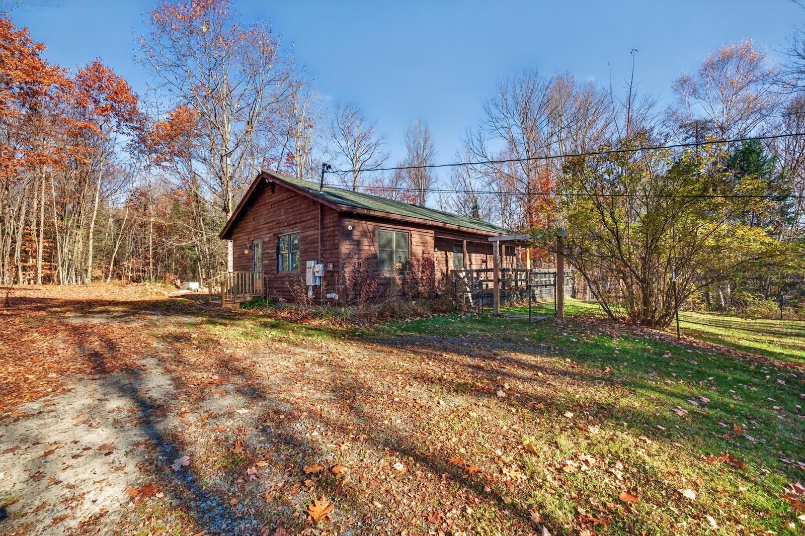 Property Photo:  949 Manns Hill Road  NH 03561 