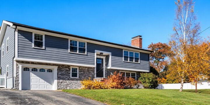 Property Photo:  72 Yarmouth Rd  MA 02062 
