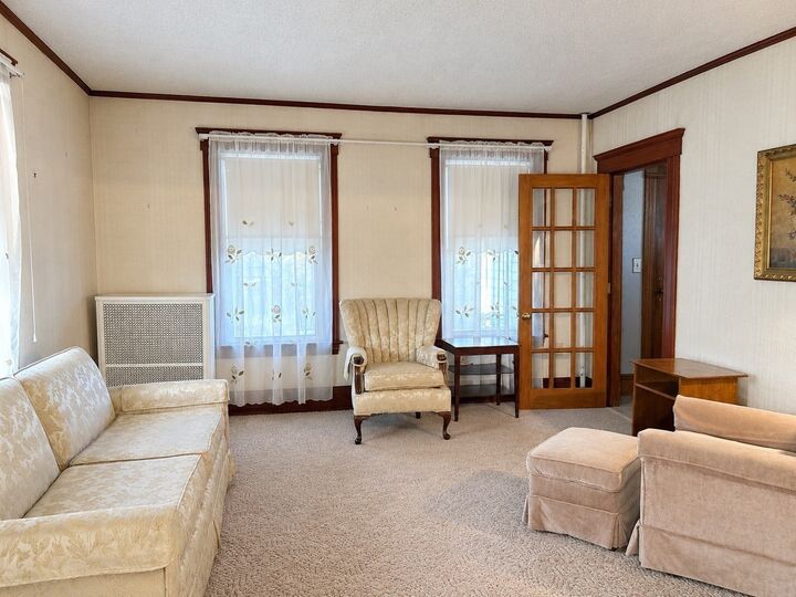 Property Photo:  138 Fairhaven Rd  MA 01606 