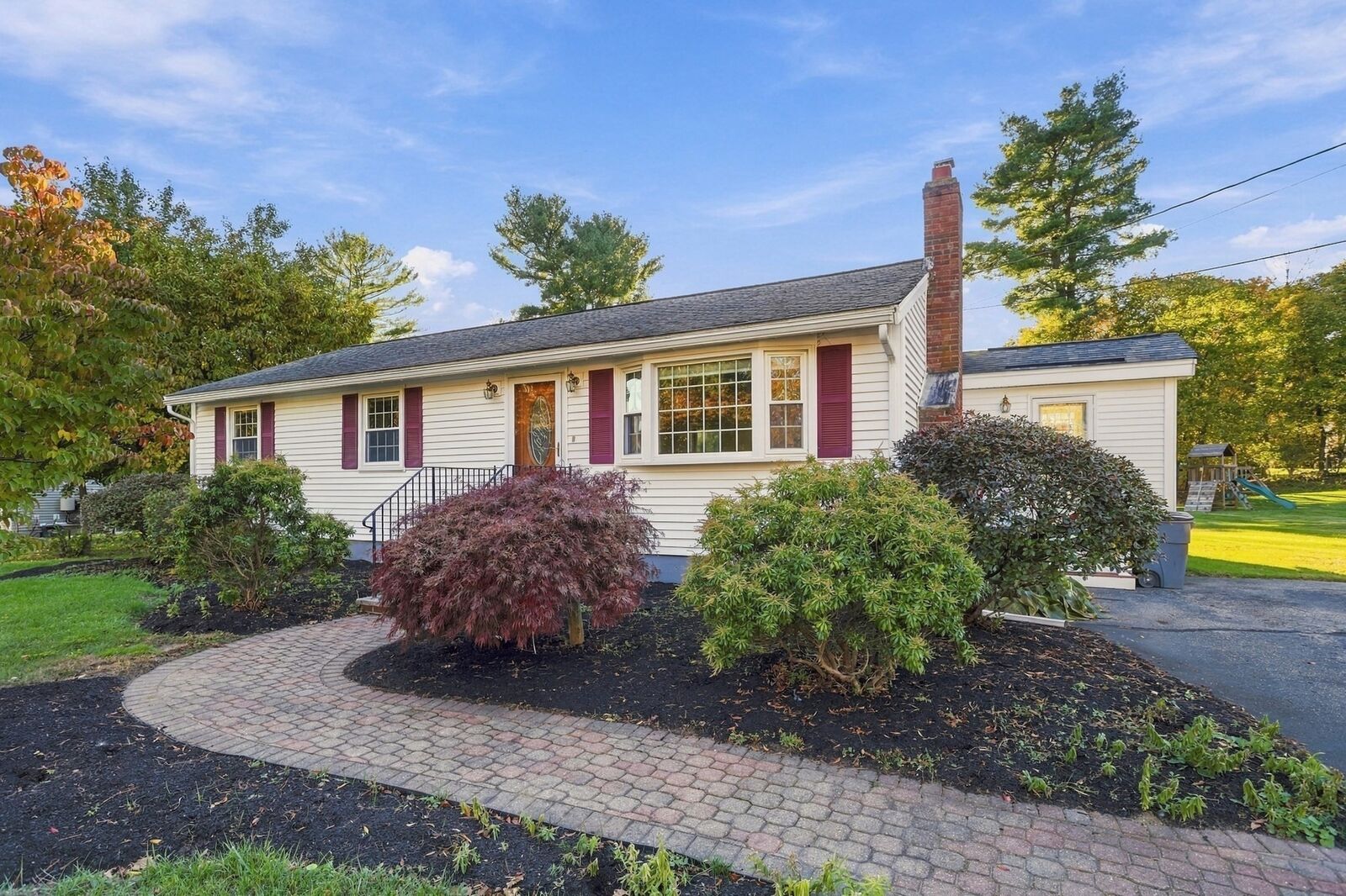 Property Photo:  9 State St  MA 01824 