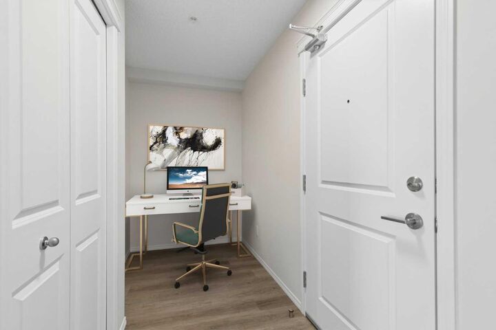 Property Photo:  115 Prestwick Villas SE 1304  AB T2Z 0M8 