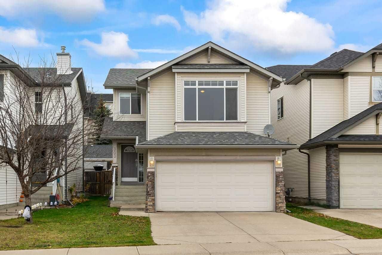 Property Photo:  303 Springborough Way SW  AB T3H 5M7 