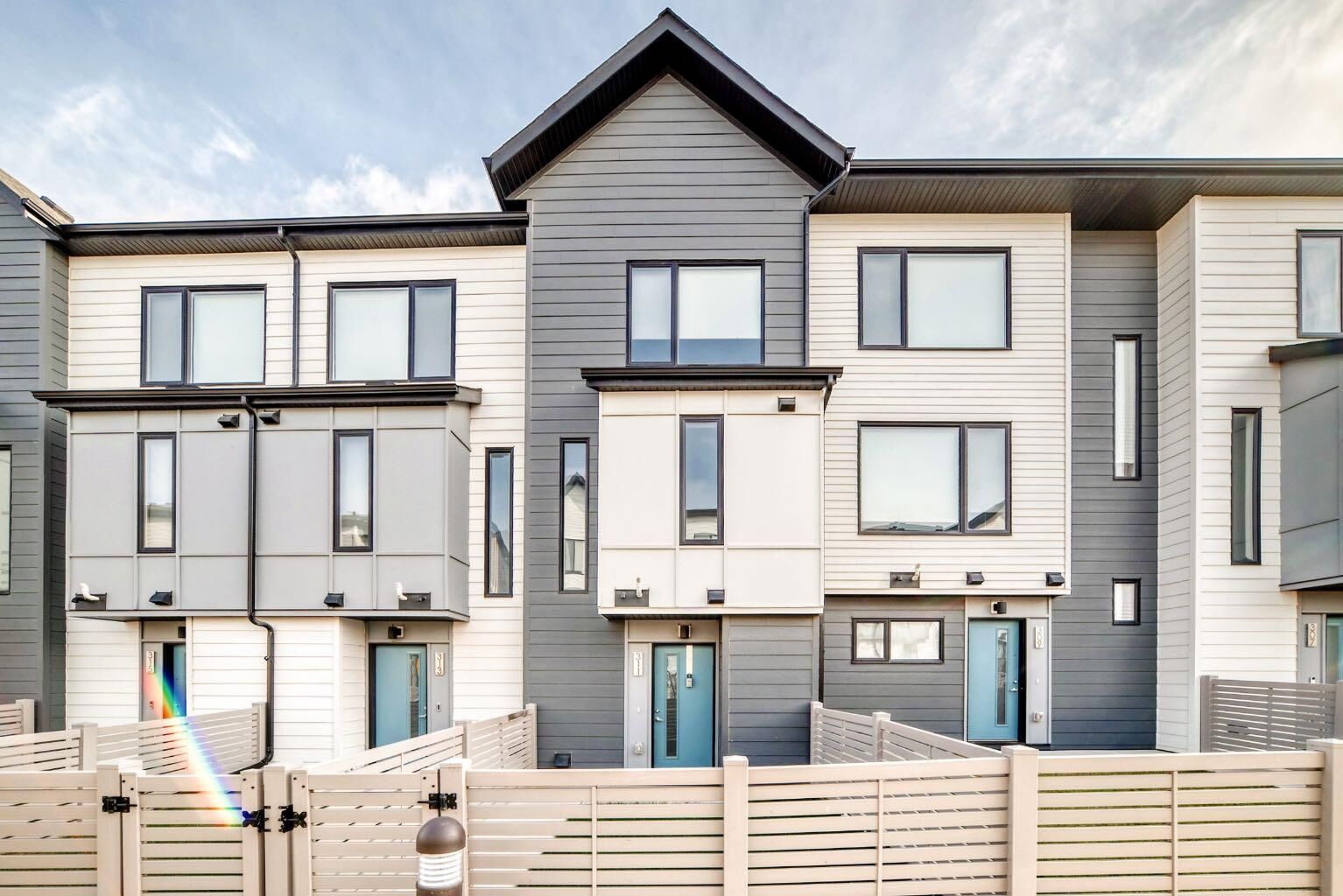 Property Photo:  311 Evanscrest Square NW  AB T3P 1S2 