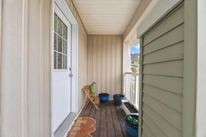 Property Photo:  503 Clover Way  AB T0M 0N0 