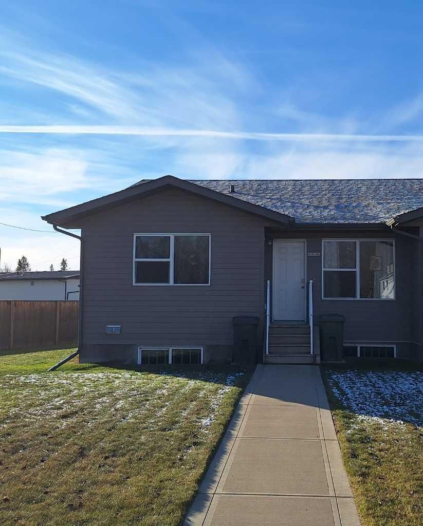 Property Photo:  5311 57 Avenue 1  AB T4J 1B0 