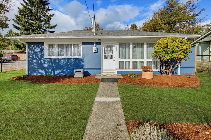 Property Photo: 3504 NE 6th Street WA 98056