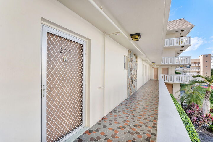 Property Photo: 1889 S Ocean Drive 203 FL 33009