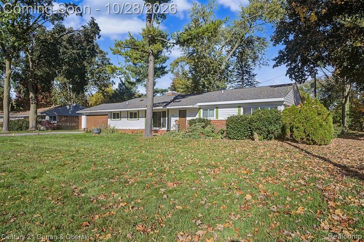 Property Photo: 7281 Cottonwood MI 48322