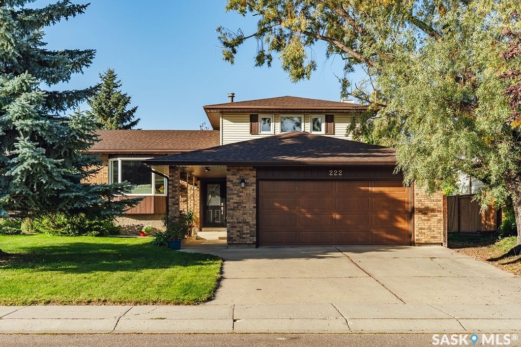 Property Photo:  222 Gathercole Crescent  SK S7K 7J2 