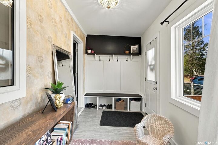 Property Photo:  528 G Avenue S  SK S7M 1V6 
