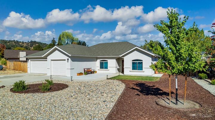 Property Photo:  29981 Caddy Lane  CA 93561 