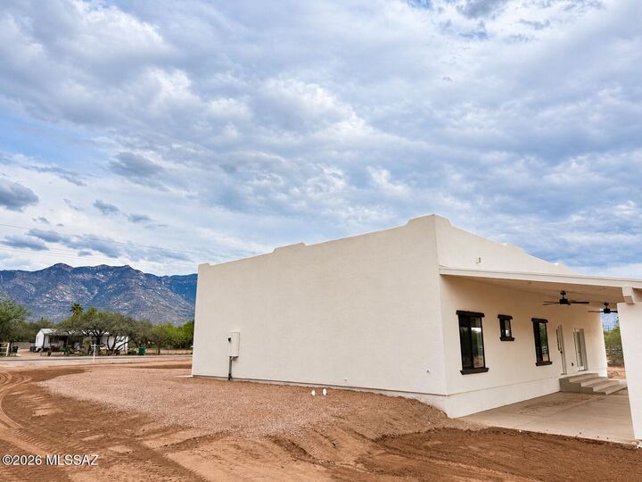 Property Photo:  16275 N Columbus Boulevard  AZ 85739 