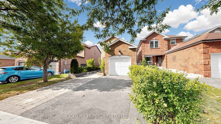 Property Photo: 18 Tipton Crescent ON L1T 2L1