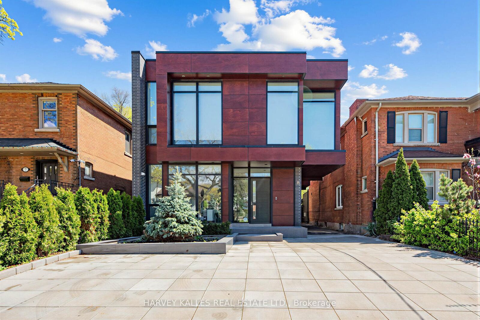Property Photo: 5 Braemar Avenue ON M5P 2L1