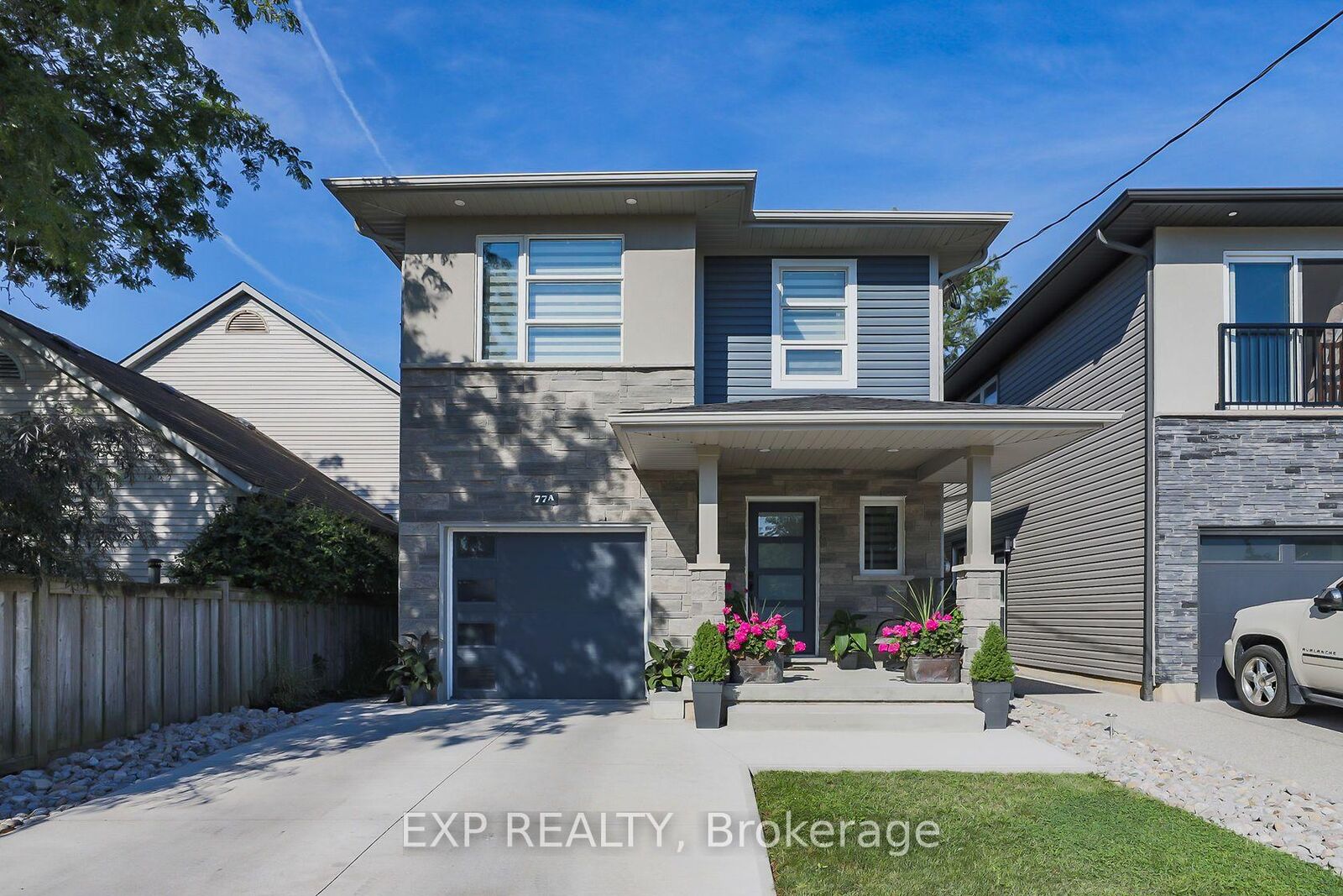 Property Photo:  77A Broadway Avenue  ON L2M 7Y3 