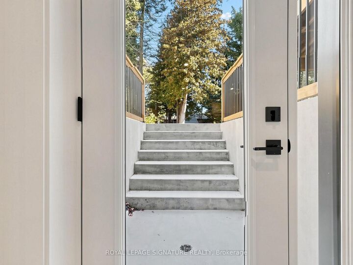 Property Photo: 1077 Orchard Road Bsmt ON L5E 2N7
