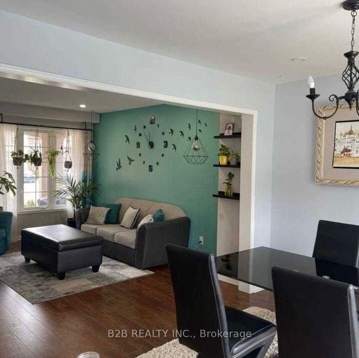 Property Photo:  3261 Apricot Street  ON L5N 8B1 