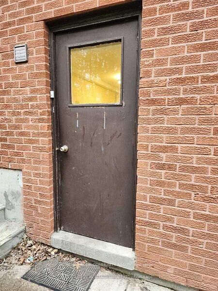 Property Photo:  45 Kersey Crescent Bsmt #2 Room A  ON L4C 5H4 