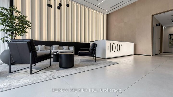 Property Photo:  400 King Street W 3017  ON M5V 0X8 