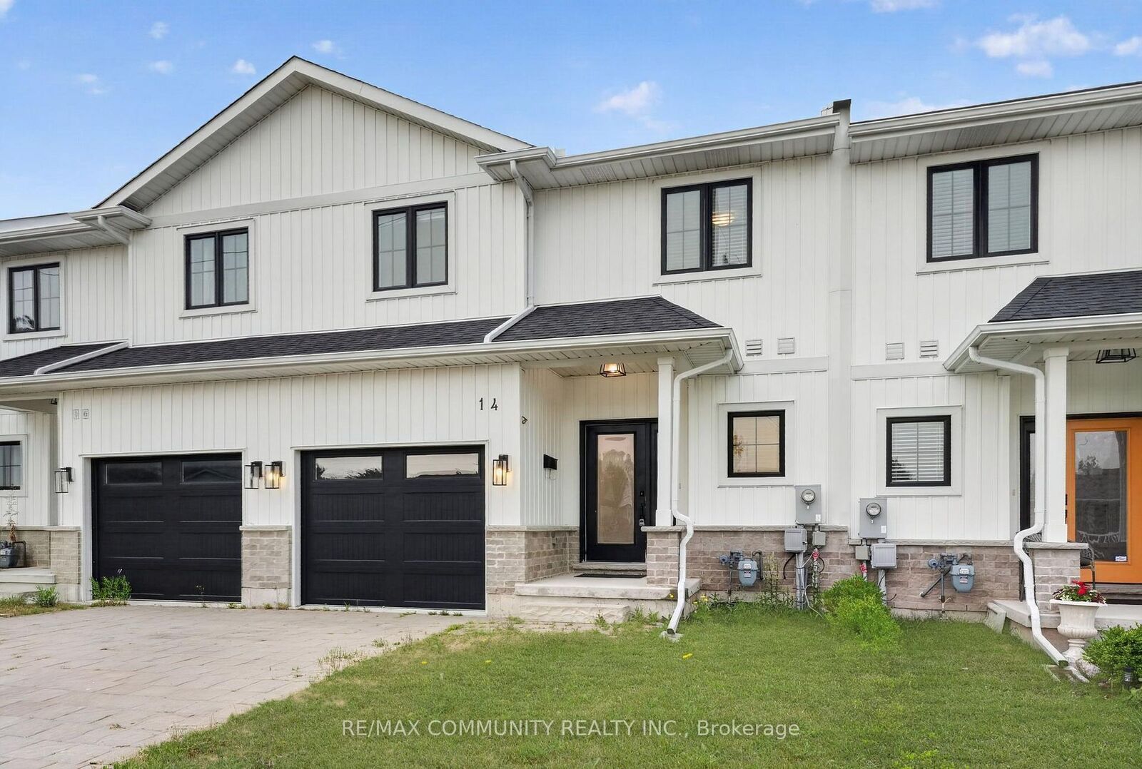 Property Photo:  14 King Street  ON L2A 0C6 