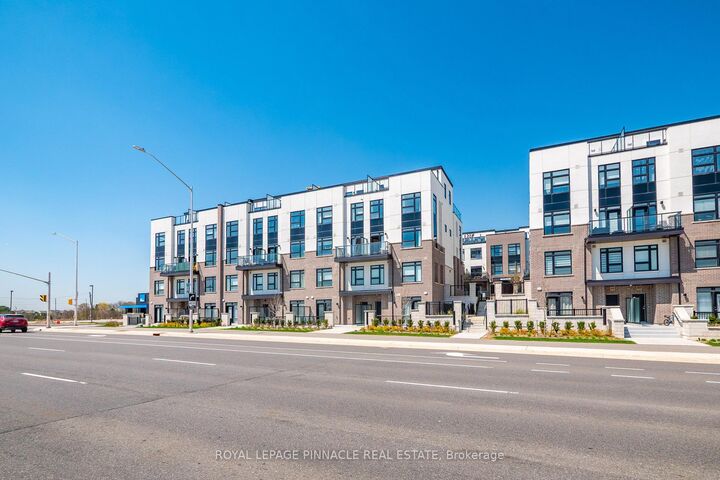 Property Photo:  1585 Rose Way 103  ON L9T 7E7 