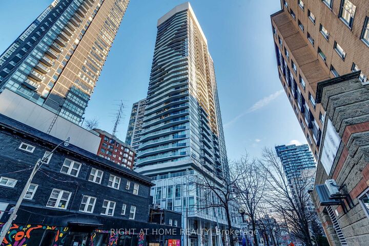Property Photo:  77 Mutual Street 306  ON M5B 0B9 