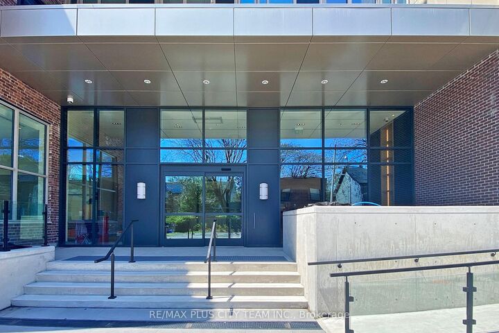 Property Photo:  150 Logan Avenue 720  ON M4E 0E4 