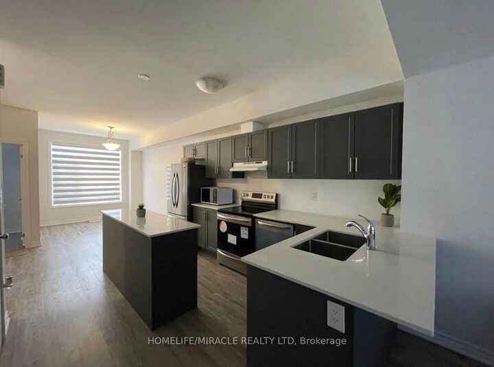 Property Photo: 314 Equestrian Way 23 ON N3E 0E2