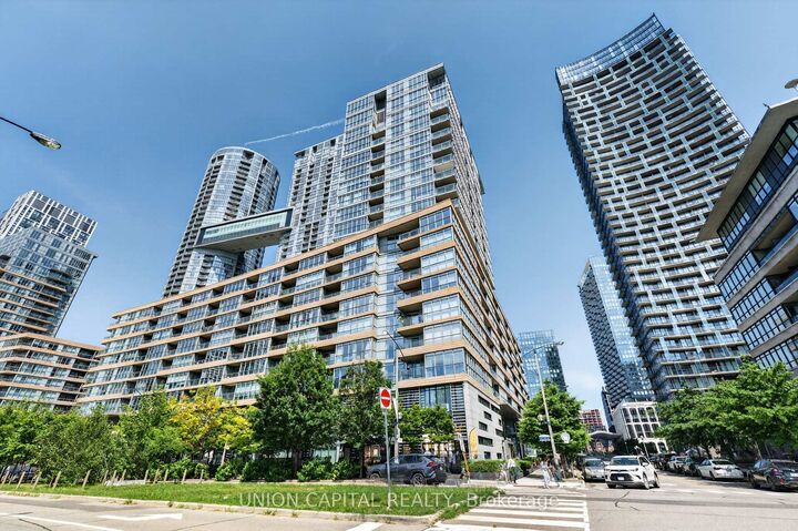 Property Photo:  10 Capreol Court 551  ON M5V 4B3 
