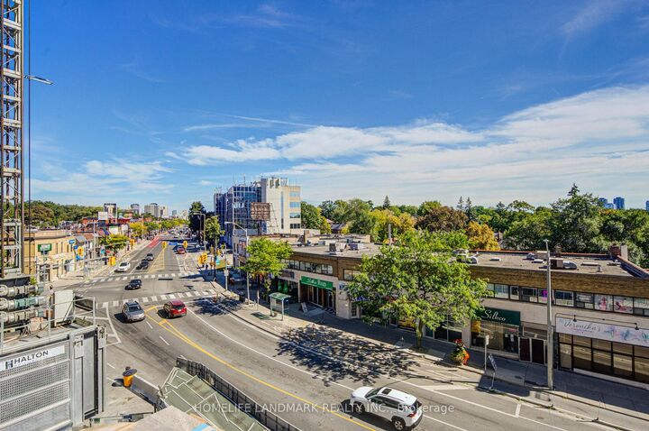 Property Photo: 2450 Bloor Street W 213 ON M6S 0A9