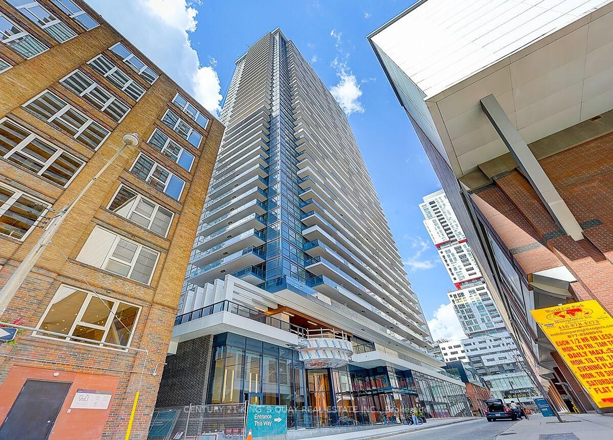 Property Photo:  38 Widmer Street 1511  ON M5V 0P7 