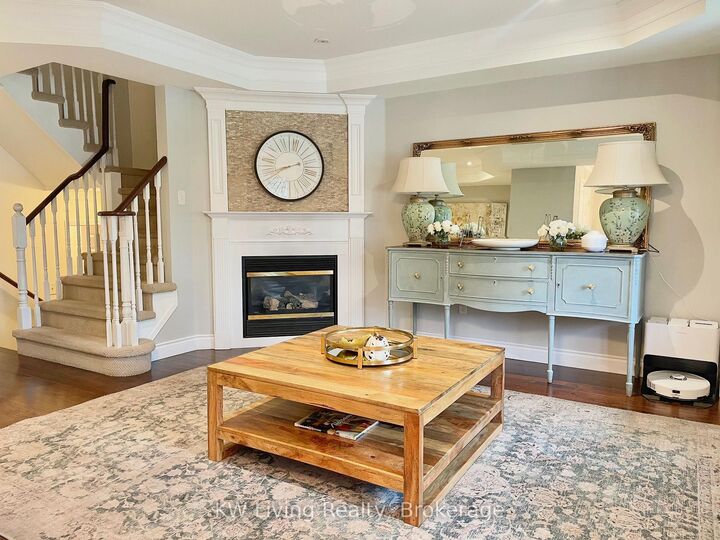 Property Photo:  87 Glenashton Drive  ON L6H 7A1 