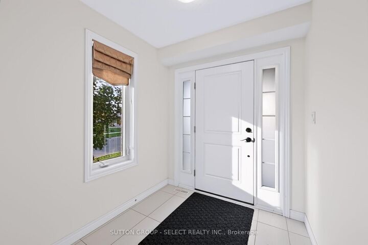 Property Photo:  1825 Couldridge Way  ON N6G 0L6 