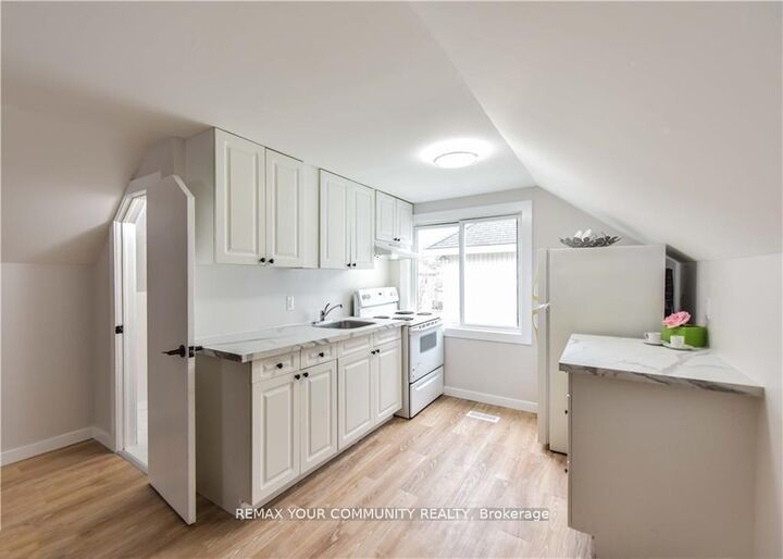 Property Photo: 17 Champlain Street Upper ON L3V 2G6