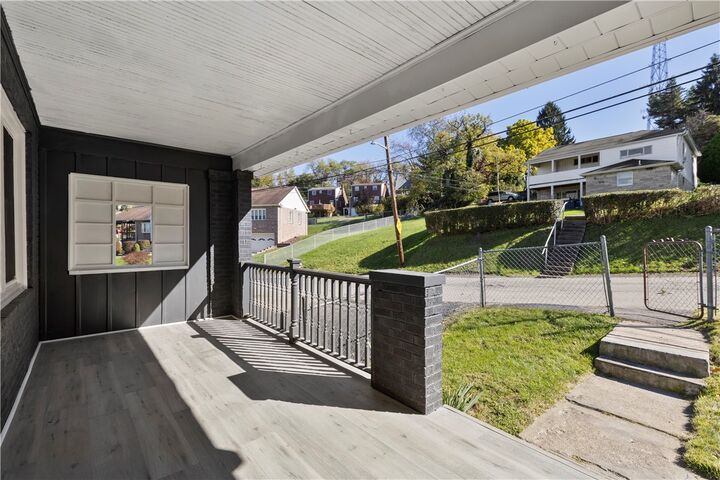 Property Photo:  1300 Arnold St  PA 15220 