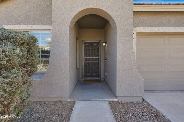 Property Photo:  1237 W Green Tree Drive  AZ 85143 