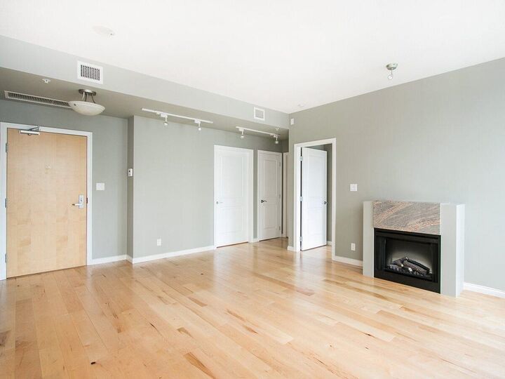 Property Photo:  1211 Melville Street 1601  BC V6E 0A7 