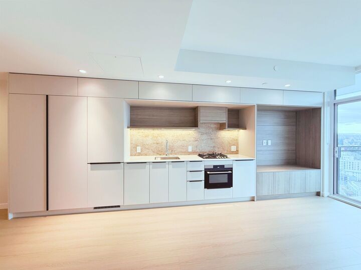 Property Photo:  612 Elmwood Street 2810  BC V3J 0W1 