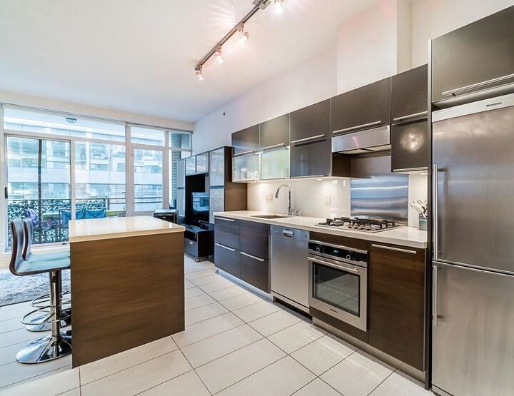 Property Photo:  1252 Hornby Street 407  BC V6Z 0A3 