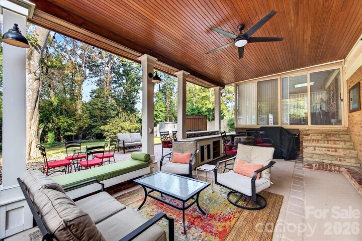 Property Photo: 6532 Tall Oaks Trail NC 28210