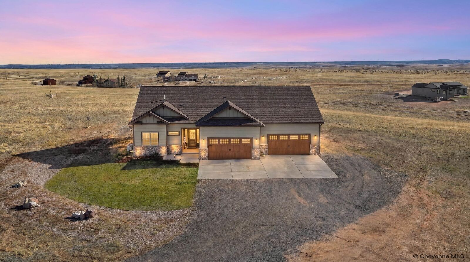Property Photo: 735 Valley View Dr WY 82009