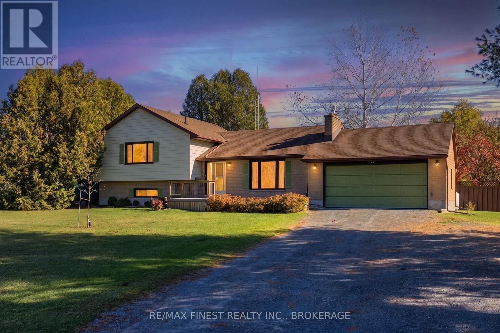 Property Photo:  6124 Bank Street  ON K0H 2W0 
