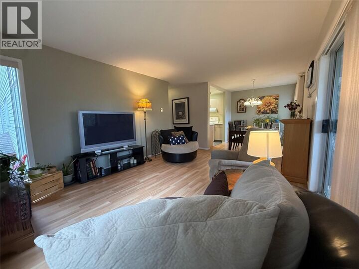 Property Photo:  240 Hollywood Road North 209  BC V1X 6Y9 